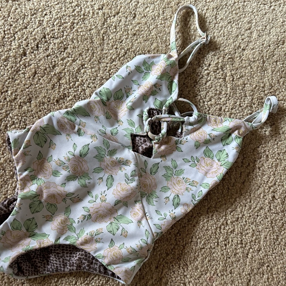 ✖️SOLD✖️Acacia Honey One-Piece Swimsuit